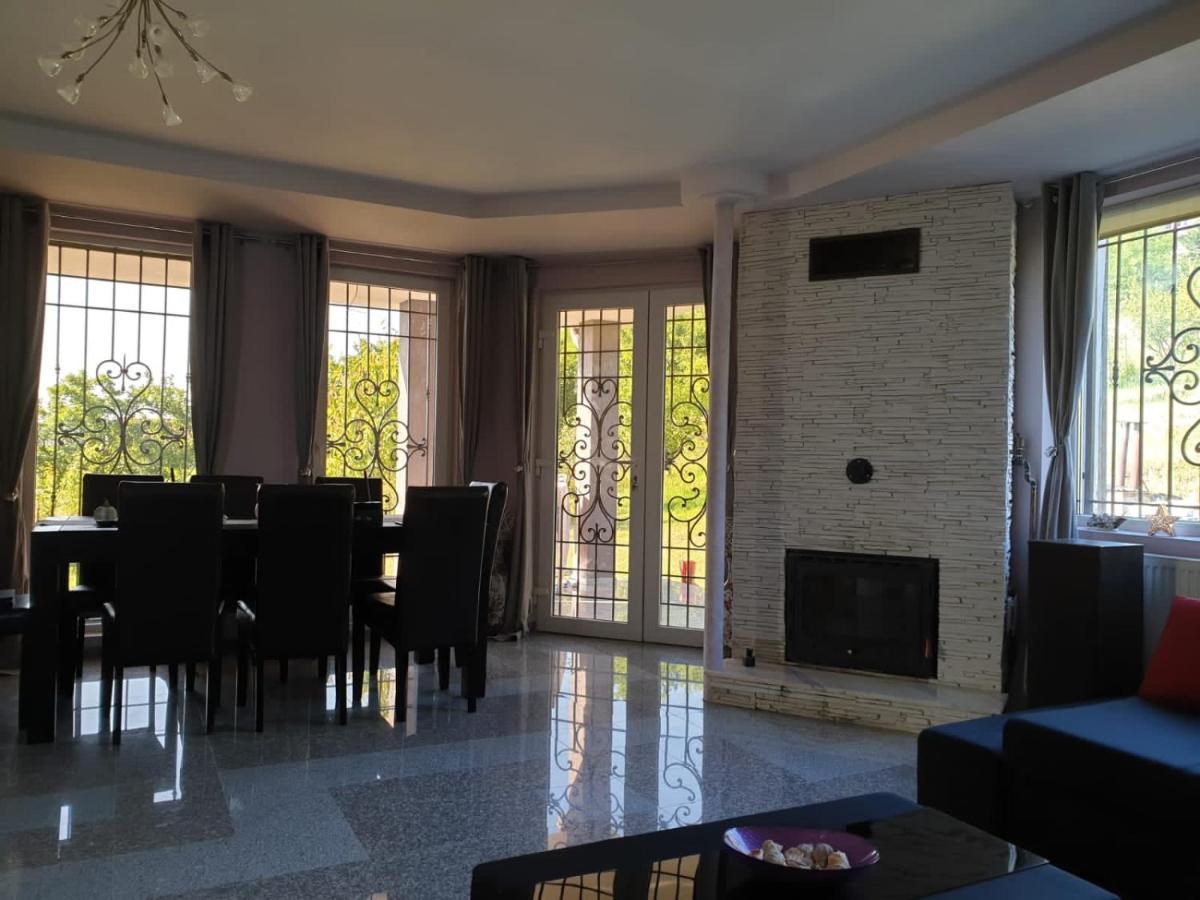 Appartamento Lidia House Alba Iulia Esterno foto